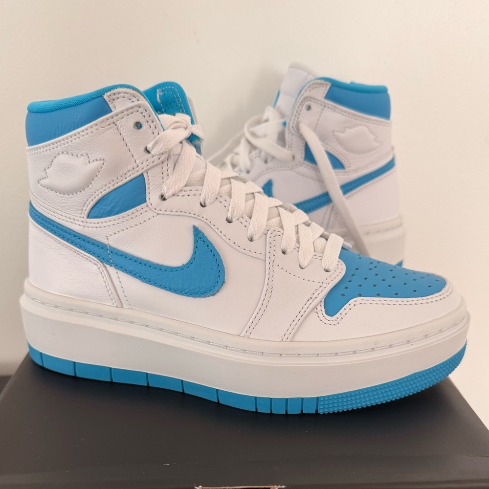 NEW! Nike Air Jordan 1 Elevate High Platform Sneakers – Women’s 5.5